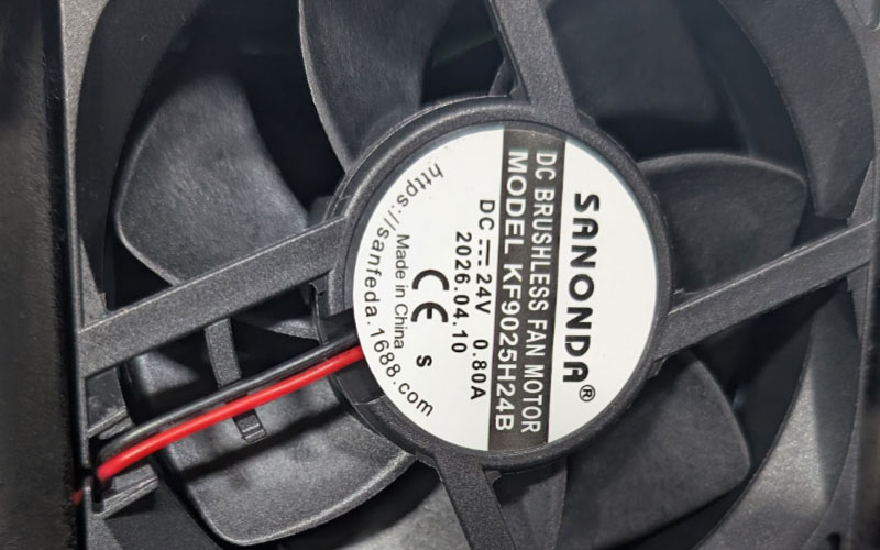 xTool S1交換用の新しい排気ファン